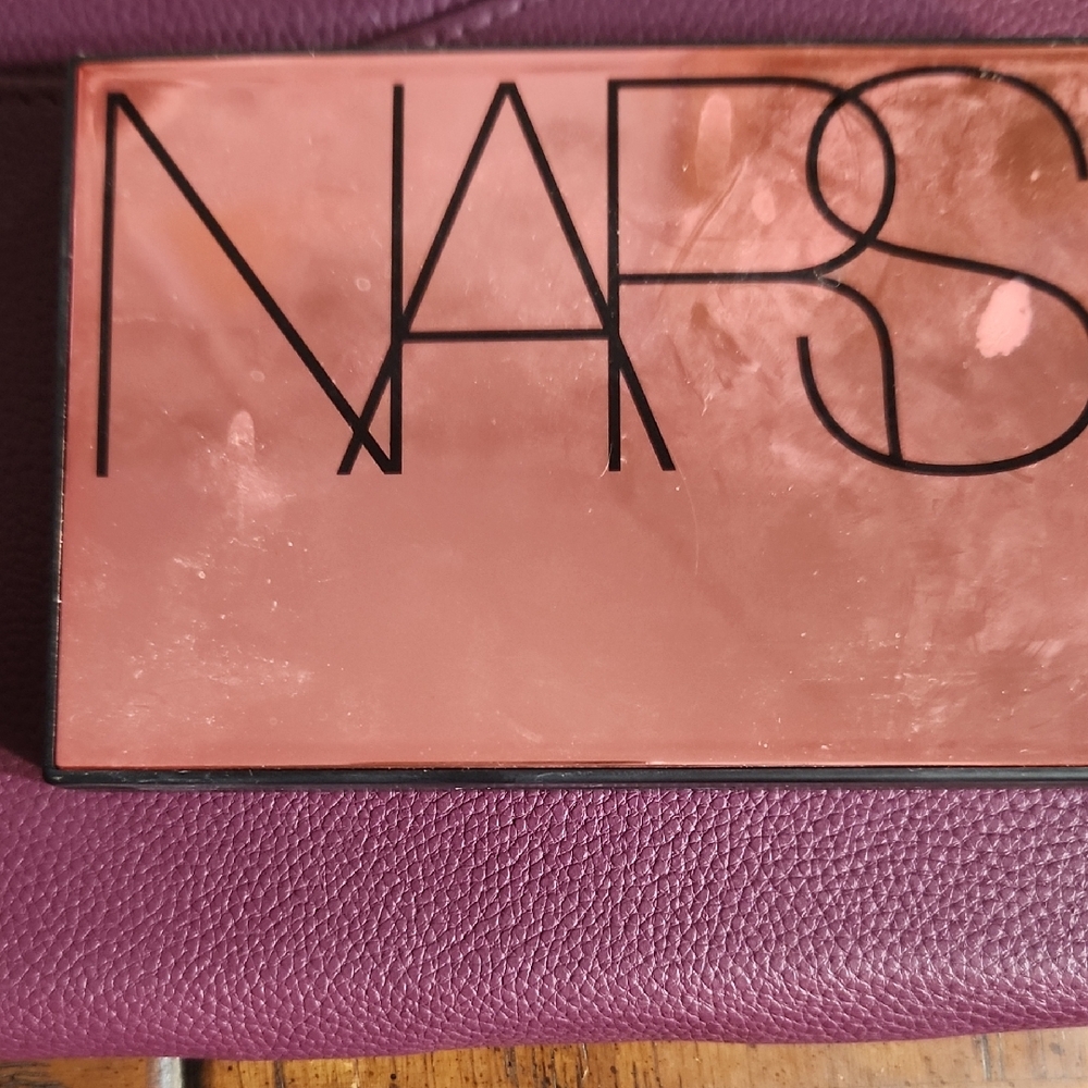 NARS Blush Palette in Soft Pink